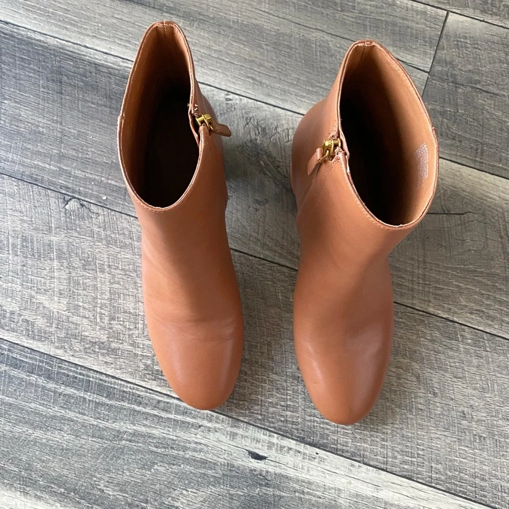 NWT Tory Burch Brooke Tan Camel Ankle Booties Leather Classic Fall Size 11
